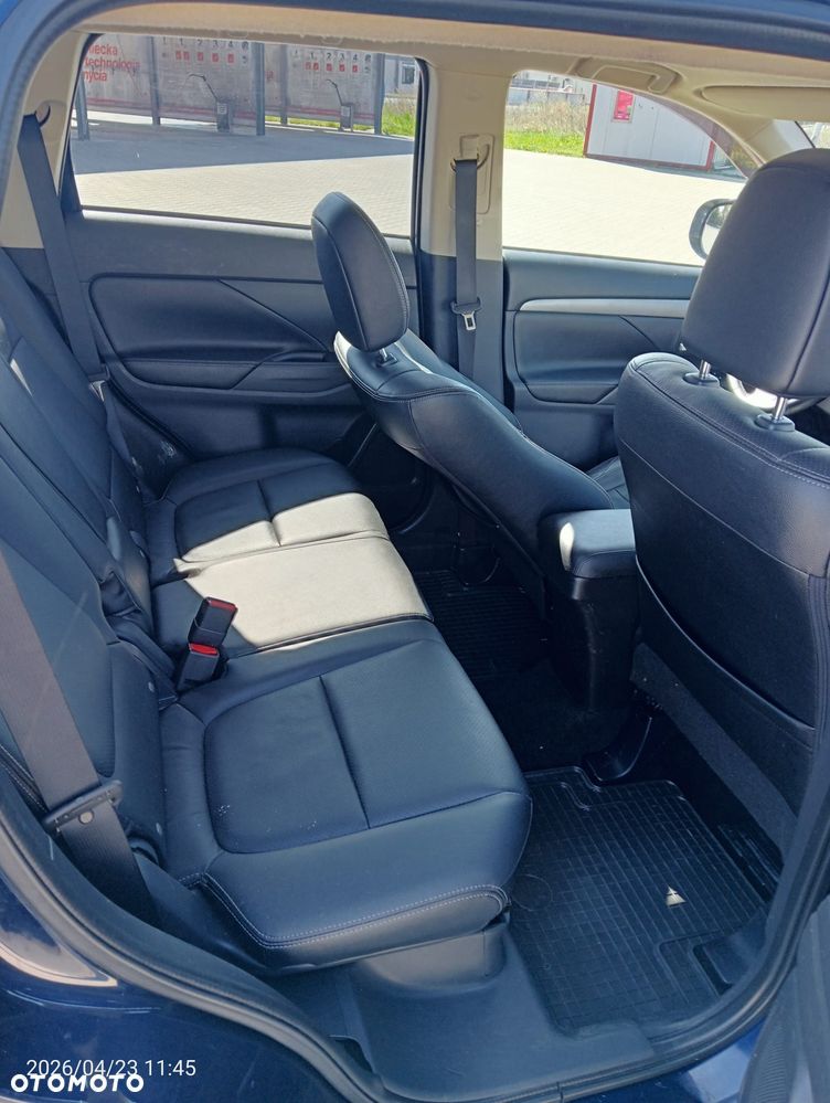 Mitsubishi Outlander 2.2 DI-D 4WD Motion - 4