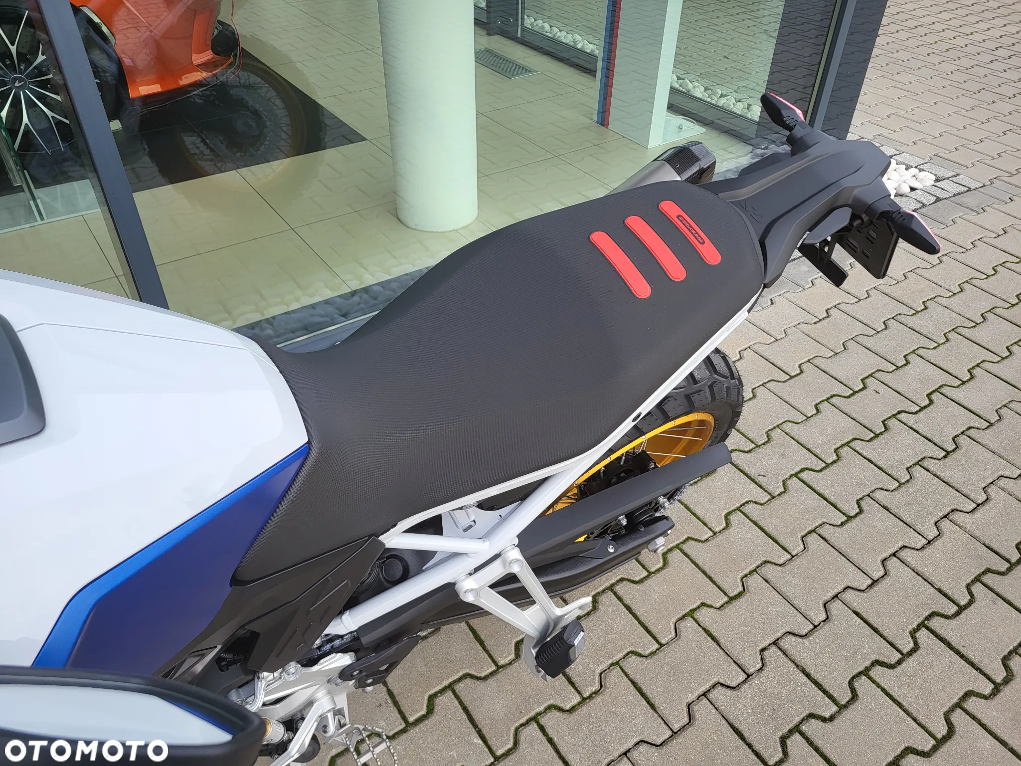 BMW F - 6