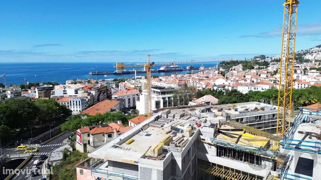 Apartamento T1 Centro do Funchal Vista Baía com Piscina - Grande imagem: 3/46