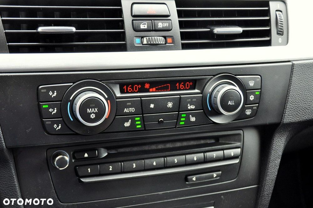 BMW Seria 3 - 34