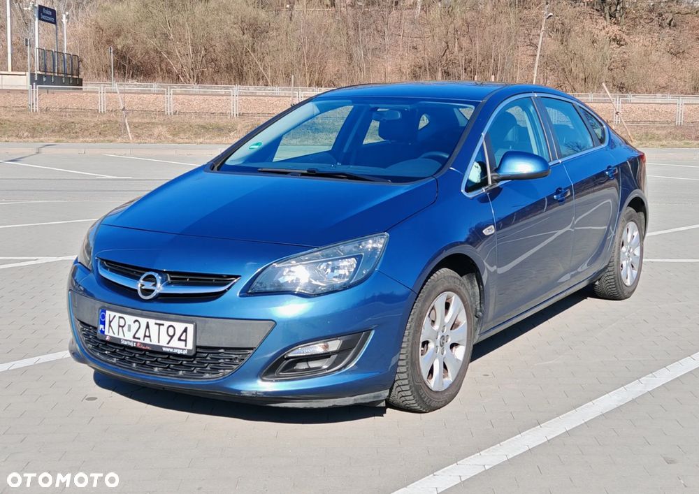 Opel Astra 1.4 T Active - 1