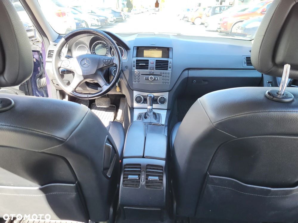 Mercedes-Benz Klasa C 220 CDI BlueEff 4-Matic Classic - 10