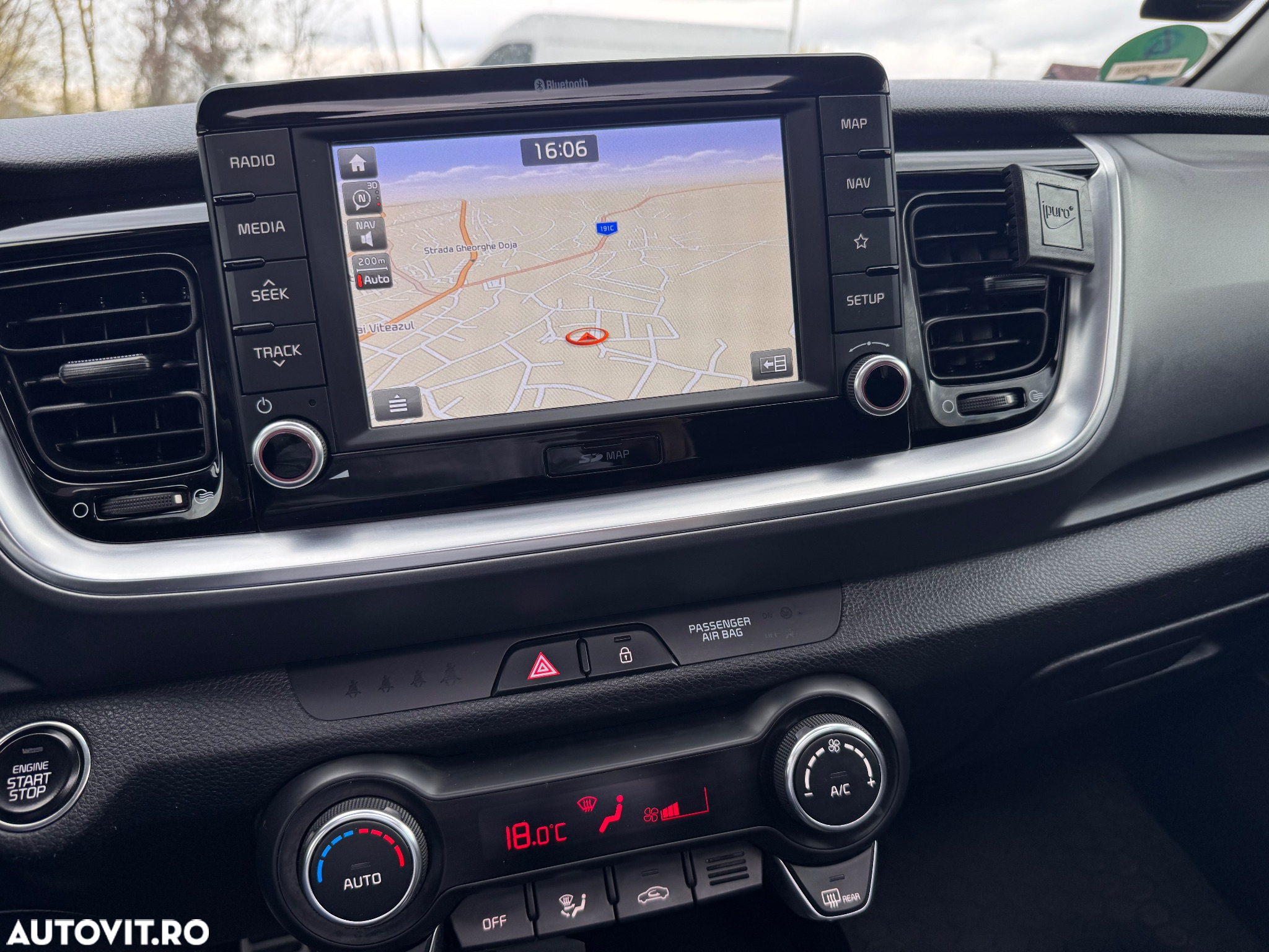 Kia Stonic 1.6 CRDi Platinum Edition - 33