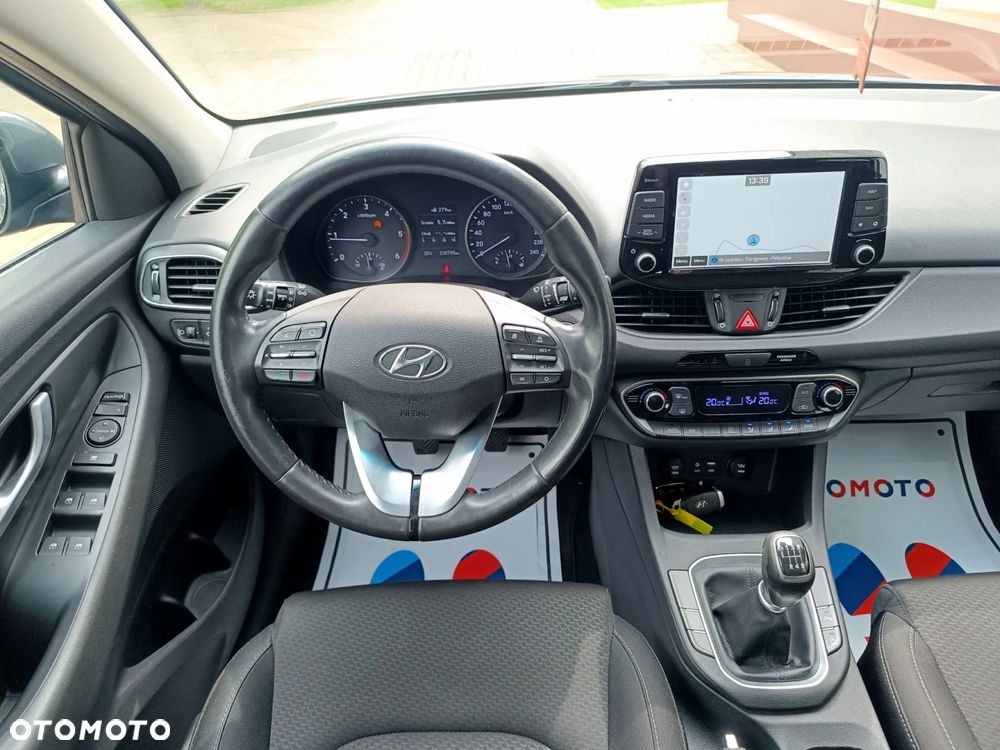 Hyundai i30 blue Kombi 1.6 CRDi Style - 29