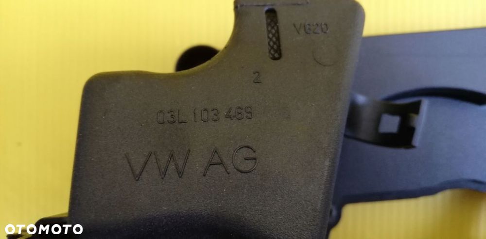 Pokrywa zaworów 2,0TDI CBA CAG CBB CBD 03L103469 - 2