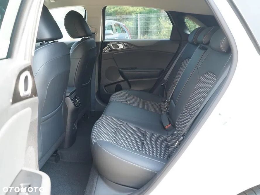 Kia Ceed 1.5 T-GDI Tribute DCT - 9