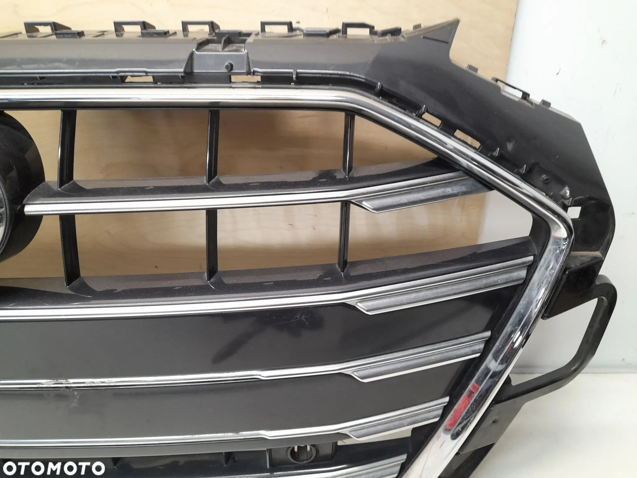 AUDI A4 B9 LIFT 19r- atrapa chłodnicy grill 8W0853651DF - 4