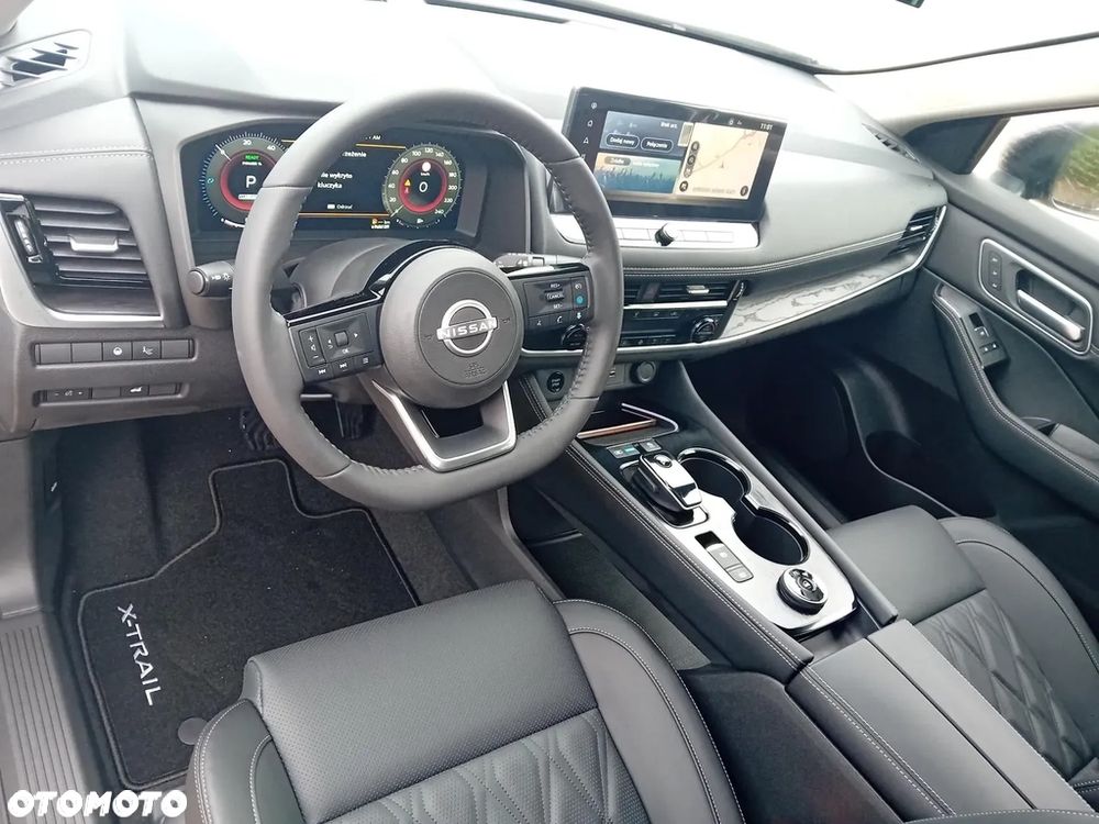 Nissan X-Trail - 10