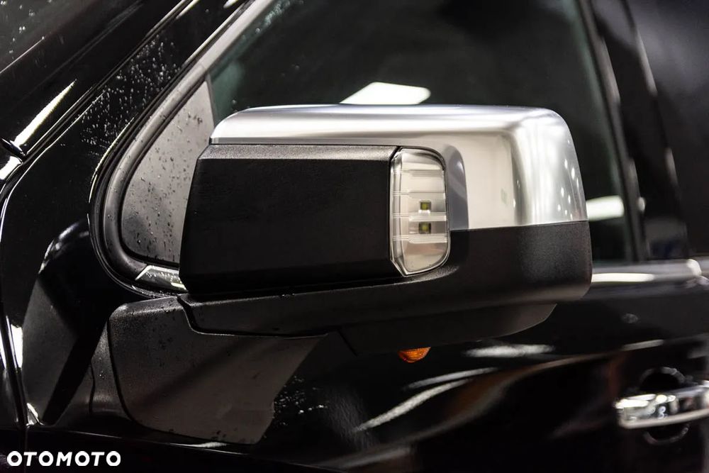 Chevrolet Silverado - 10