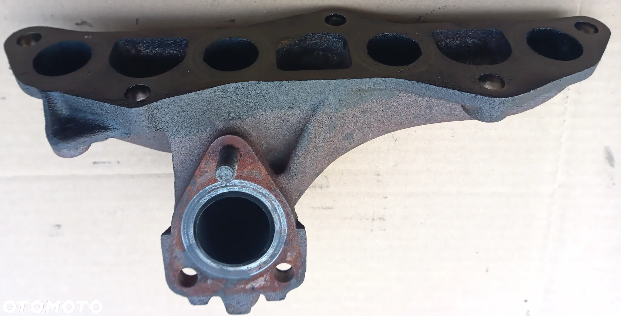 Toyota Yaris II 1.4 D4D kolektor wydechowy 17141-0N010 - 3