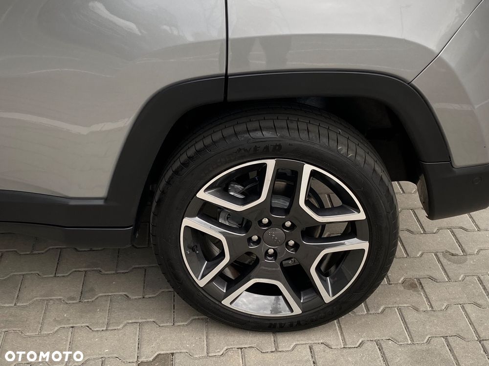 Jeep Compass - 10
