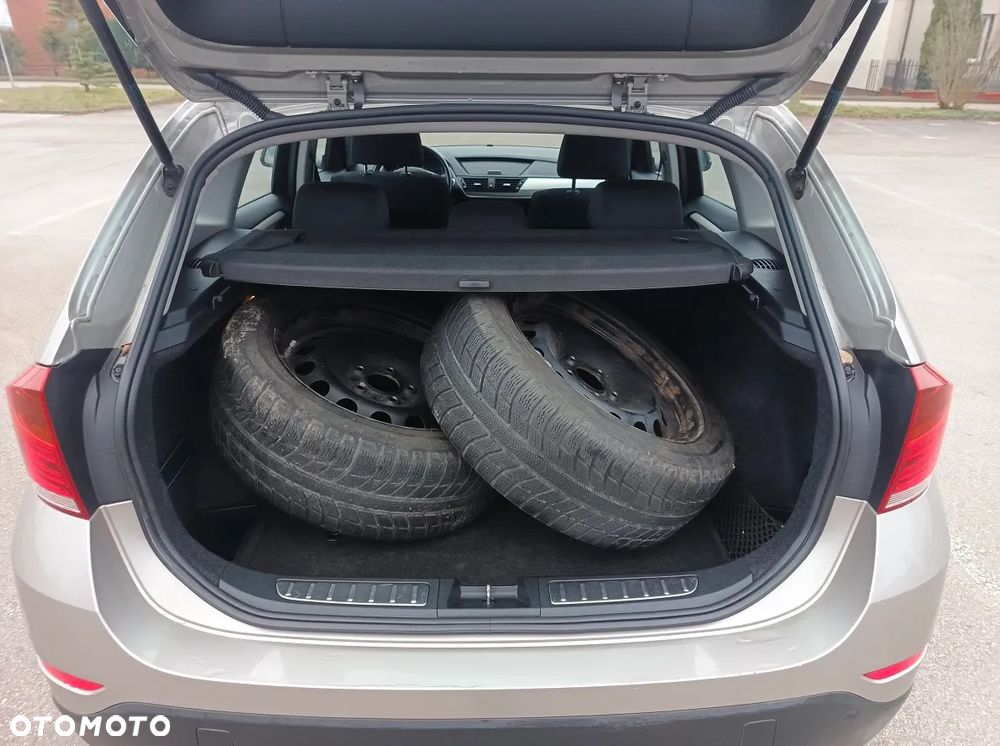 BMW X1 sDrive18i Sport Line - 31