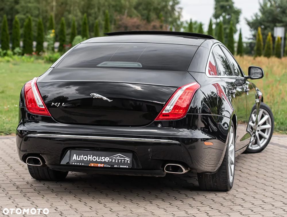 Jaguar XJ 3.0 D V6 Premium Luxury - 10