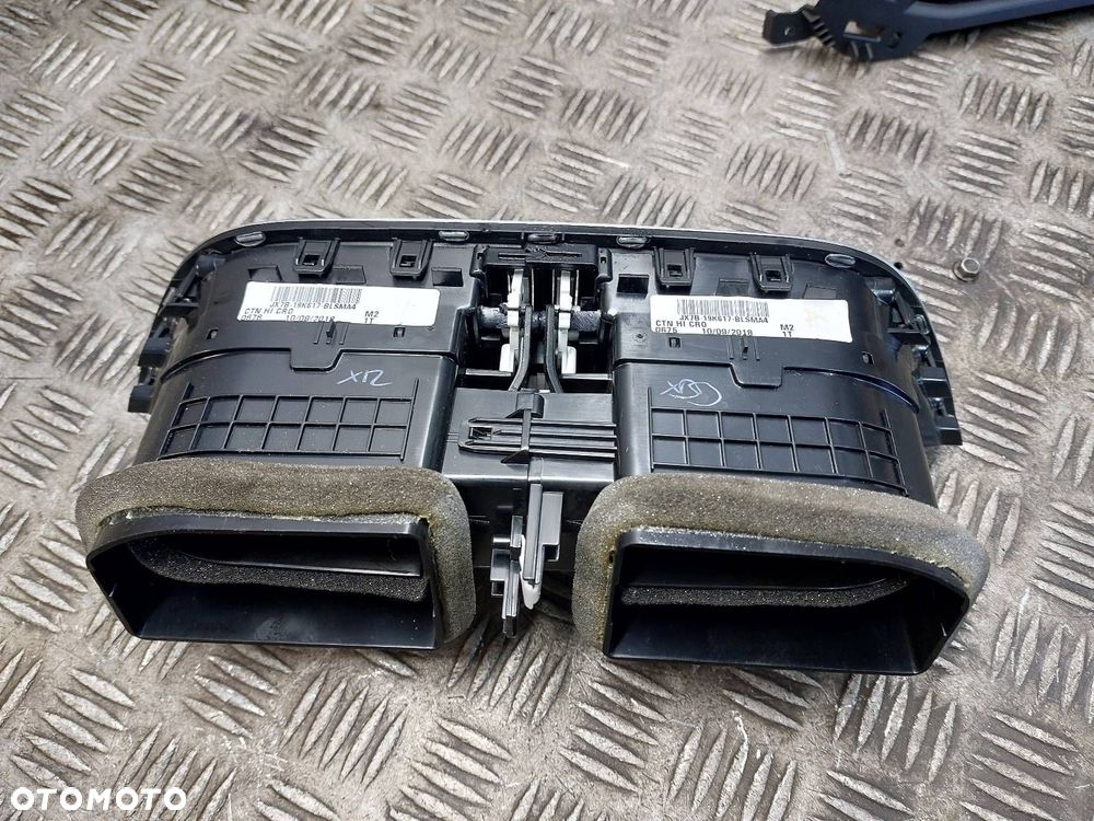 RAMKA LICZNIKA KRATKI NAWIEWU LISTWA OZDOBNA KONSOLI FORD FOCUS MK4 EU - 4