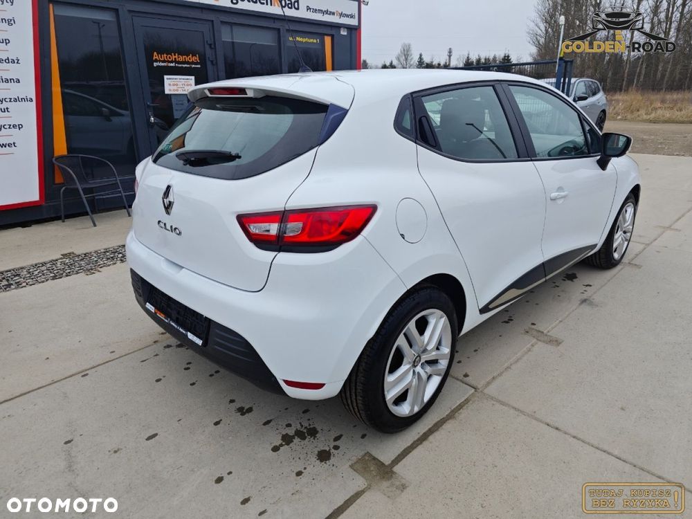 Renault Clio - 6