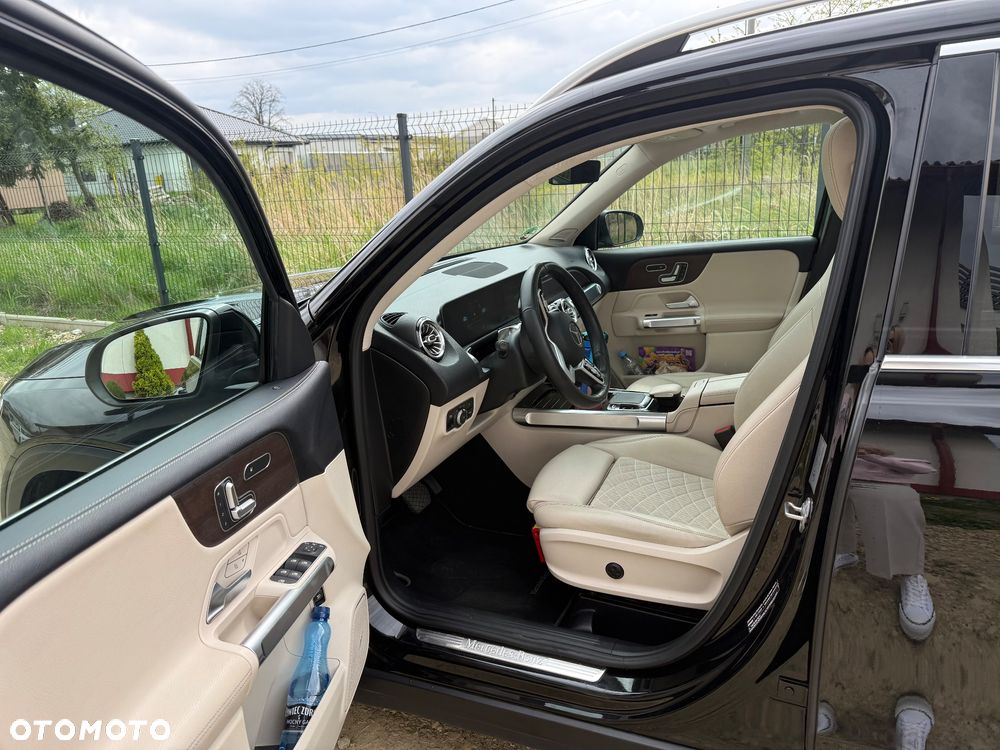 Mercedes-Benz GLB 250 4-Matic Progressive 8G-DCT - 11