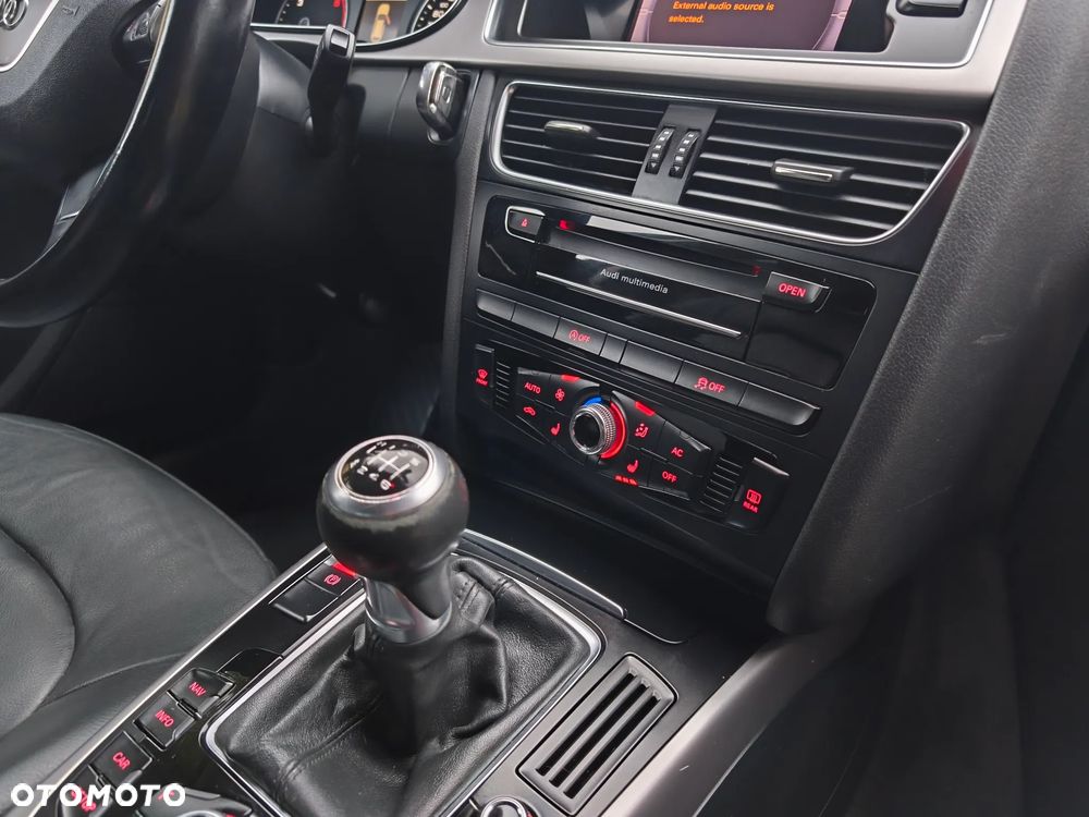 Audi A4 Avant 2.0 TDI DPF Ambiente - 14