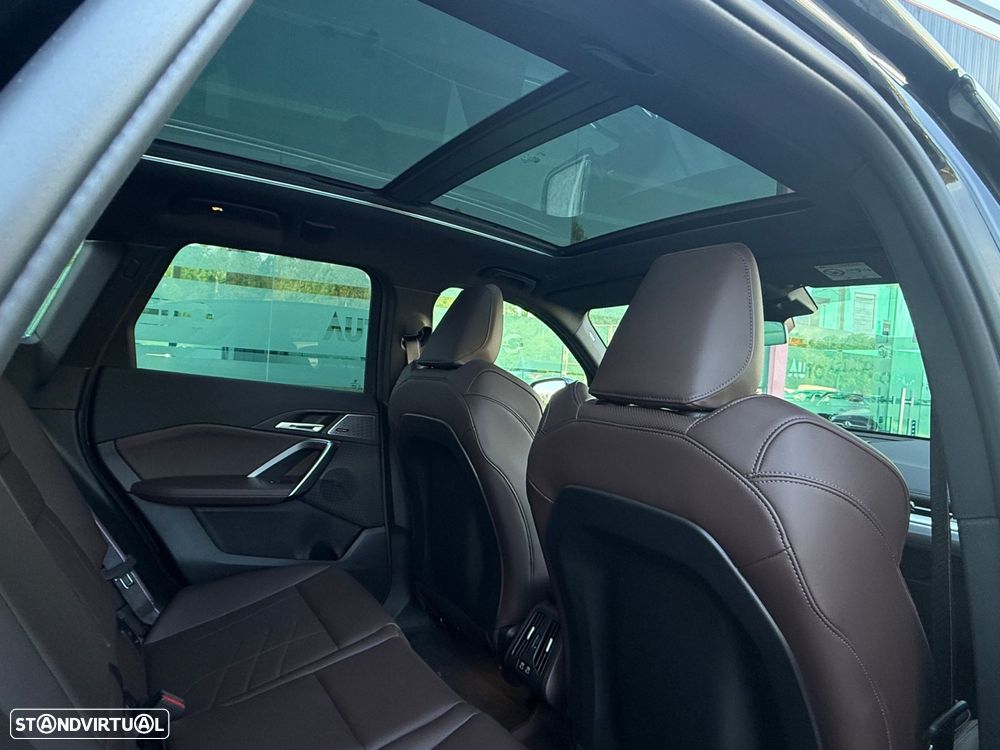 BMW iX1 eDrive20 M Sport Pack - 6