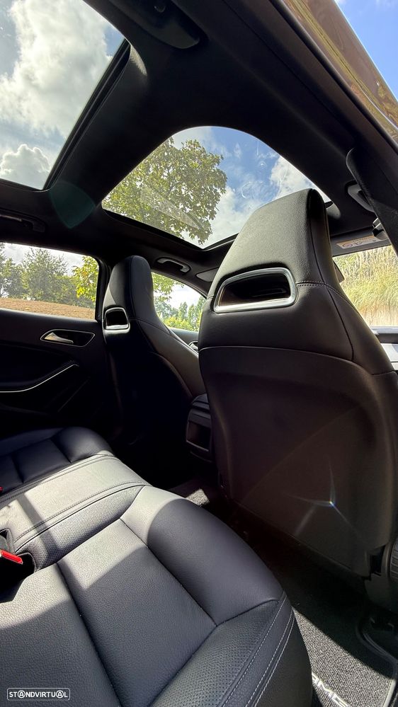 Mercedes-Benz GLA 45 AMG 4-Matic - 11