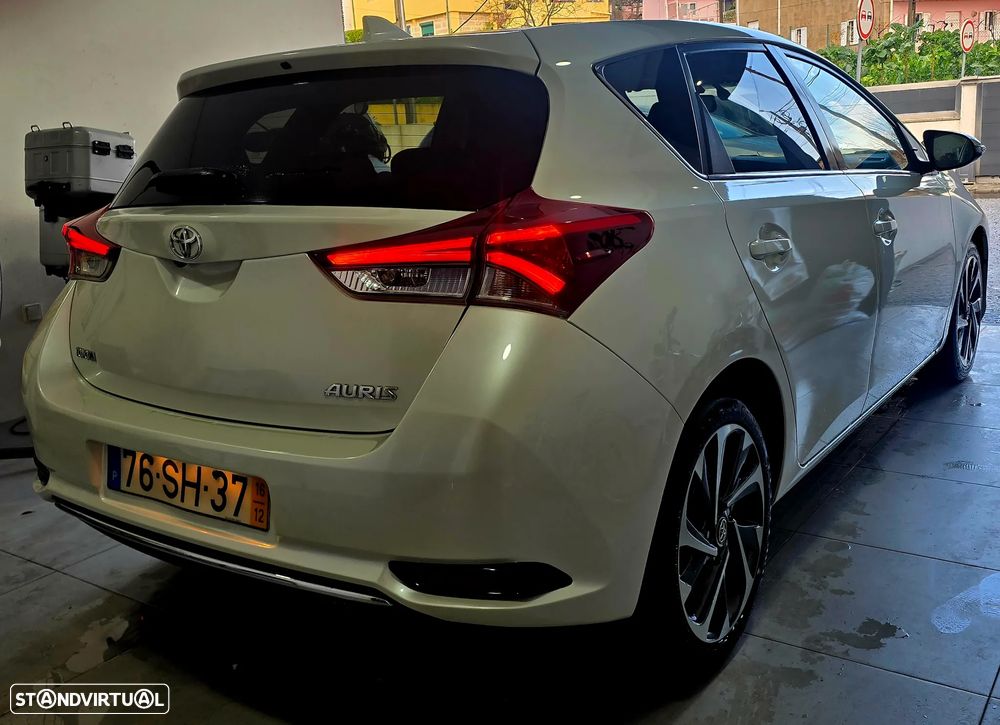 Toyota Auris 1.4 D-4D Comfort+Pack Sport - 5