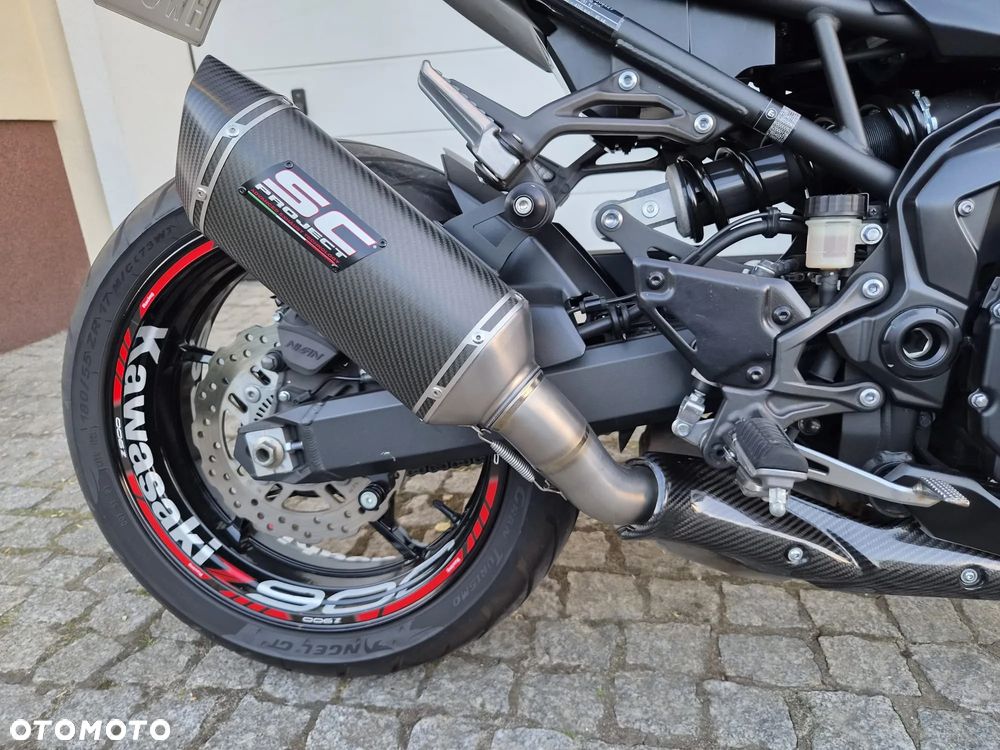 Kawasaki Z 900 - 12