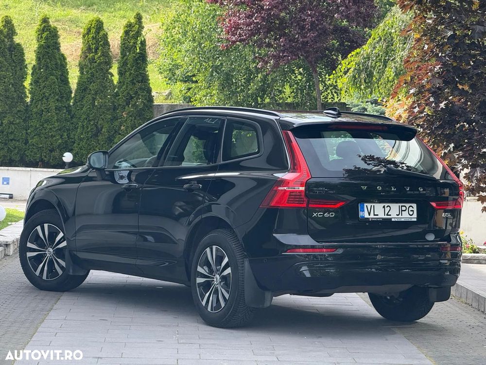 Volvo XC 60 B5 B AWD Ultimate Black Edition - 5