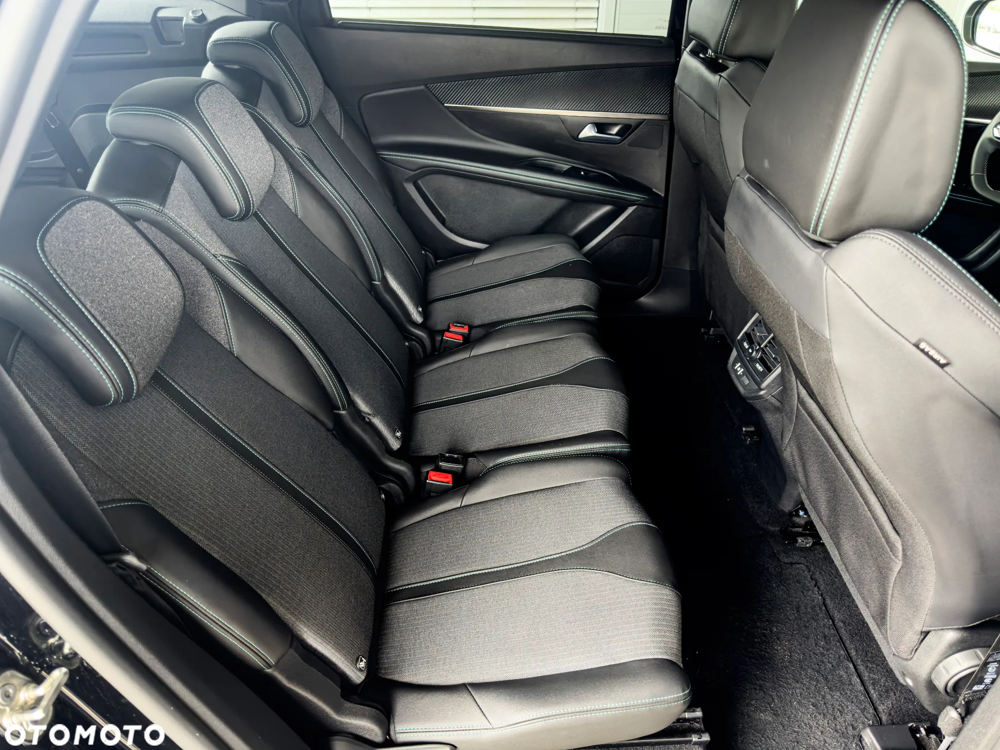 Peugeot 5008 1.5 BlueHDi Allure Pack S&S EAT8 - 17