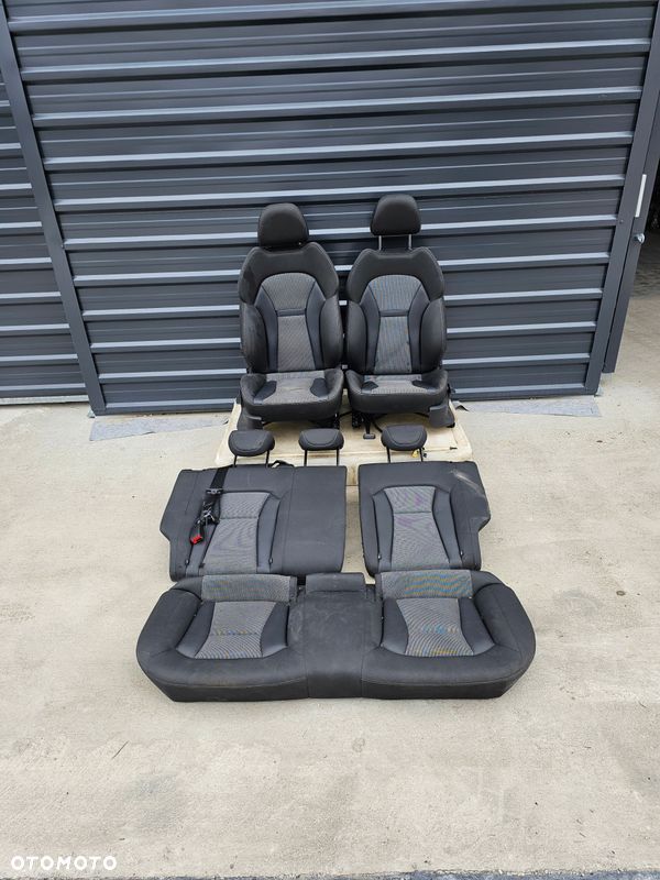 FOTEL FOTELE KOMPLET AUDI A1 8X 5-DRZWI SKÓRA+MATERIAŁ - 1