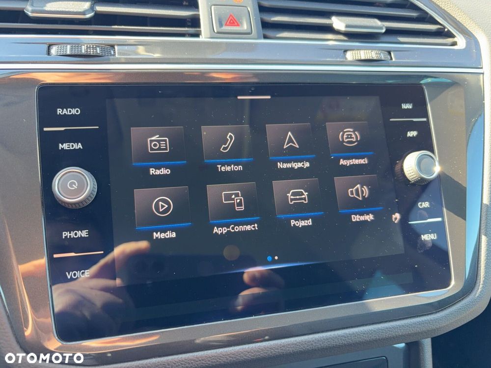 Volkswagen Tiguan - 16