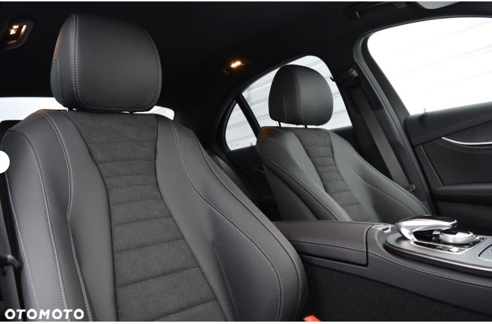 Mercedes-Benz Klasa E 220 d 4-Matic Business Edition 9G-TRONIC - 11