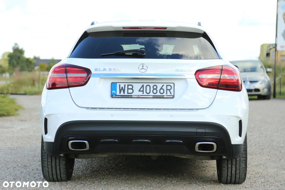 Mercedes-Benz GLA - 6