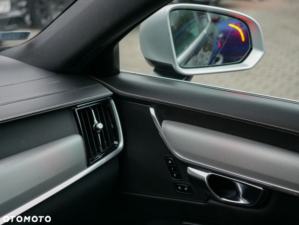 Volvo S90 D3 R-Design - 11