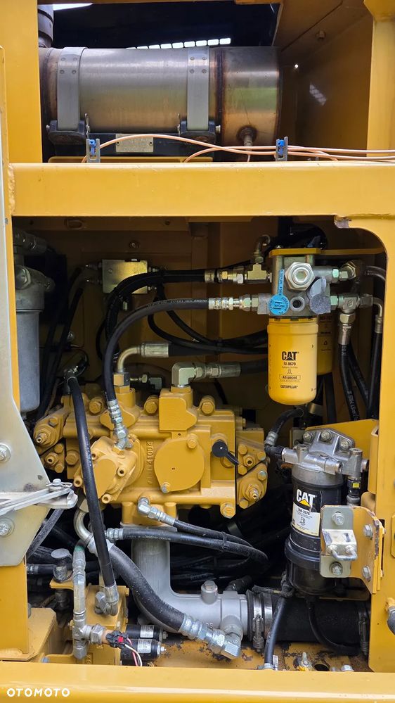 Caterpillar 312E - 12