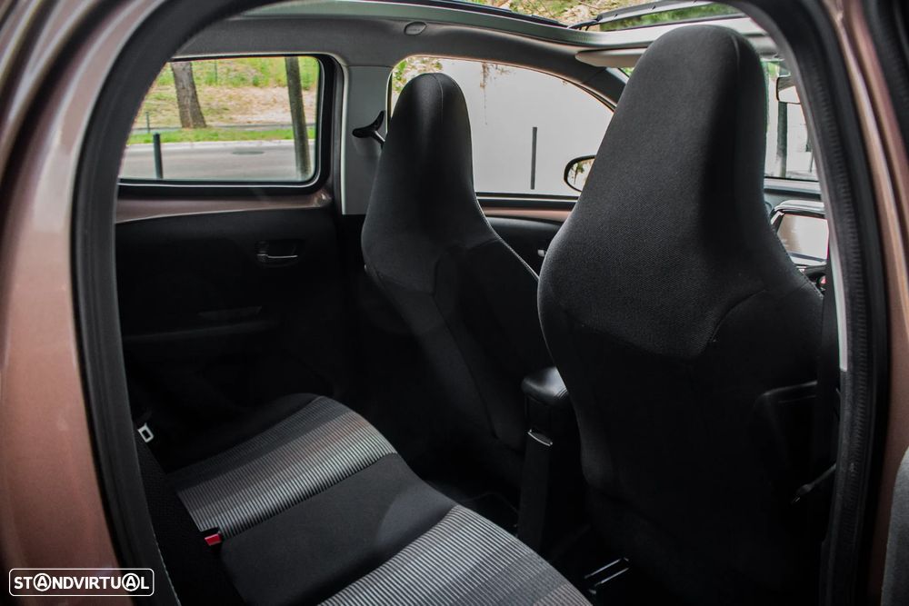Peugeot 108 1.2 PureTech Top! Allure - 27