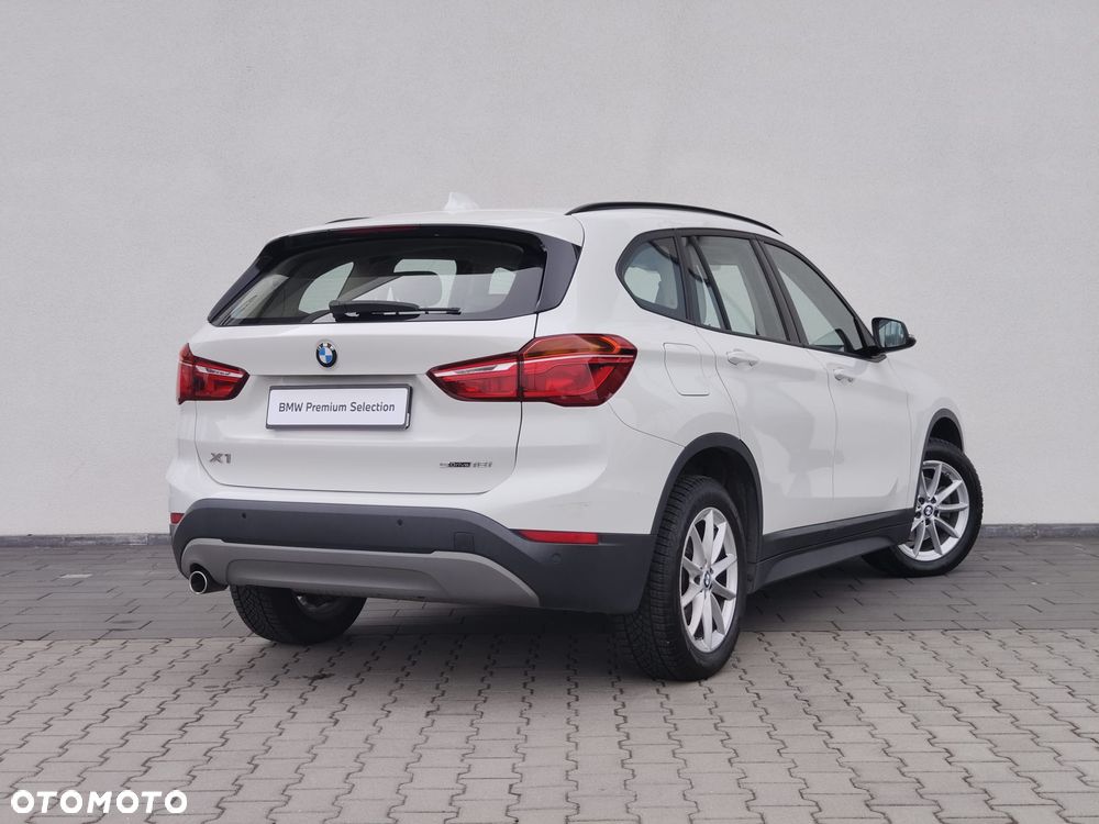 BMW X1 sDrive18i - 2