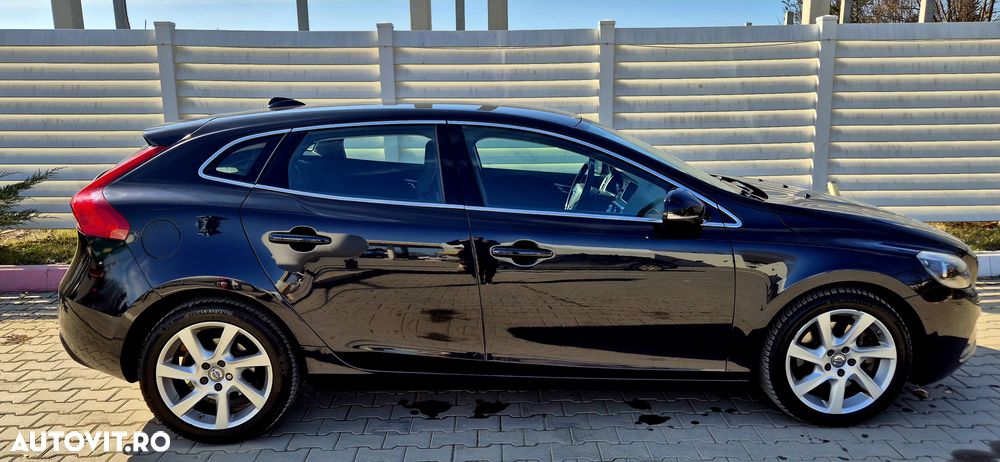 Volvo V40 D4 VEA Momentum - 5