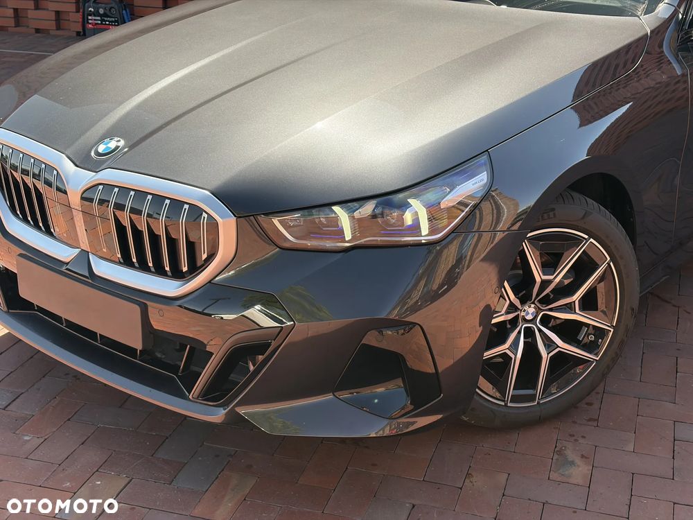BMW Seria 5 520d xDrive mHEV - 9