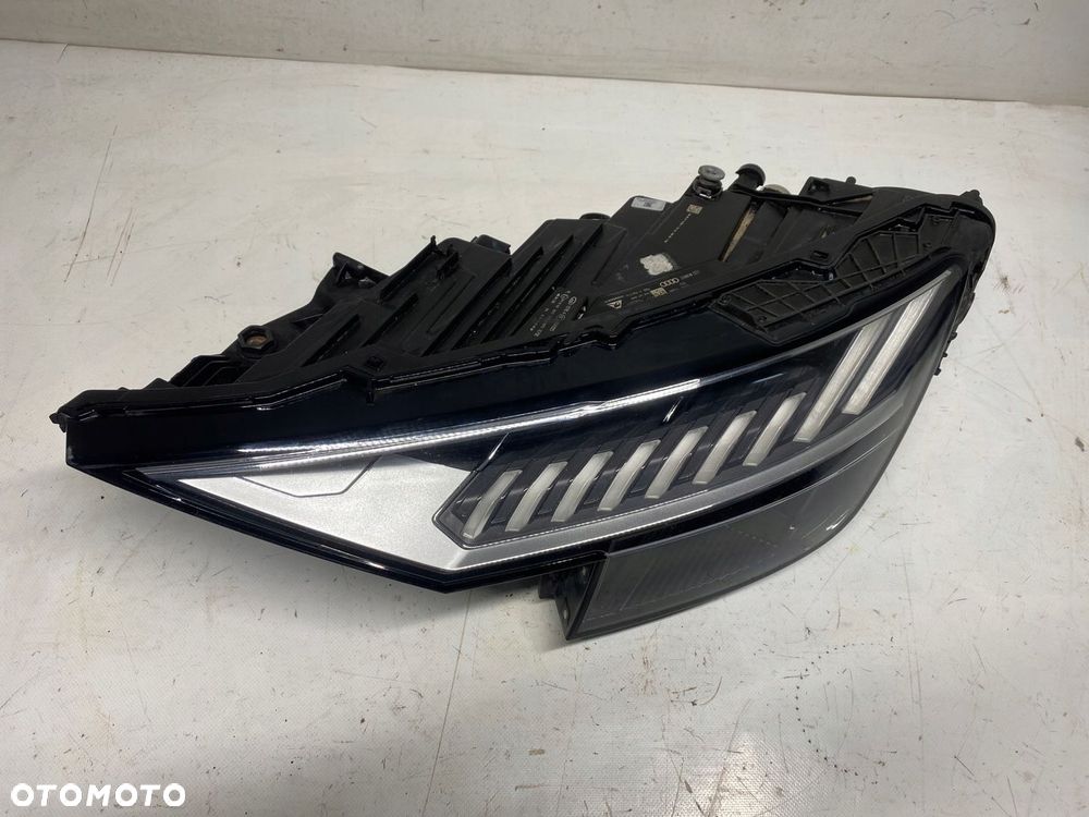 AUDI Q8 RSQ8 LAMPA LEWA PRZÓD LED MATRIX 4M8941035 18- - 3