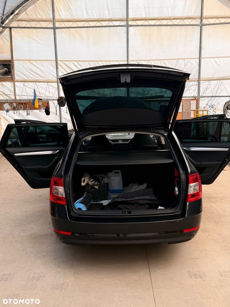 Skoda Octavia 1.6 TDI Ambition DSG - 7