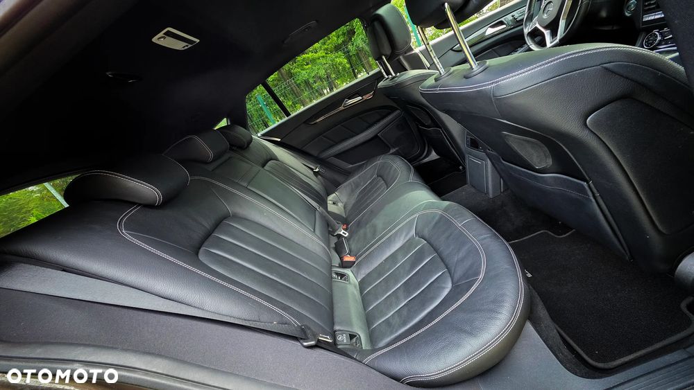 Mercedes-Benz CLS 350 CDI 4-Matic BlueEff - 14