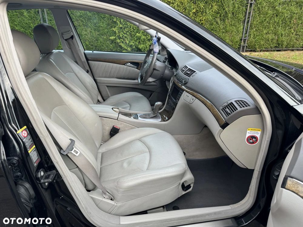 Mercedes-Benz Klasa E 320 CDI 4-Matic Avantgarde - 15