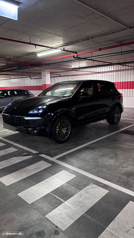 Porsche Cayenne S E-Hybrid - 34