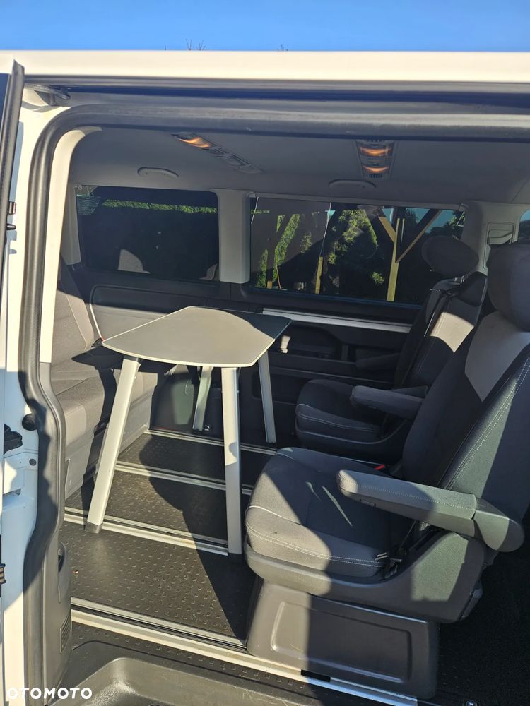 Volkswagen Multivan - 21