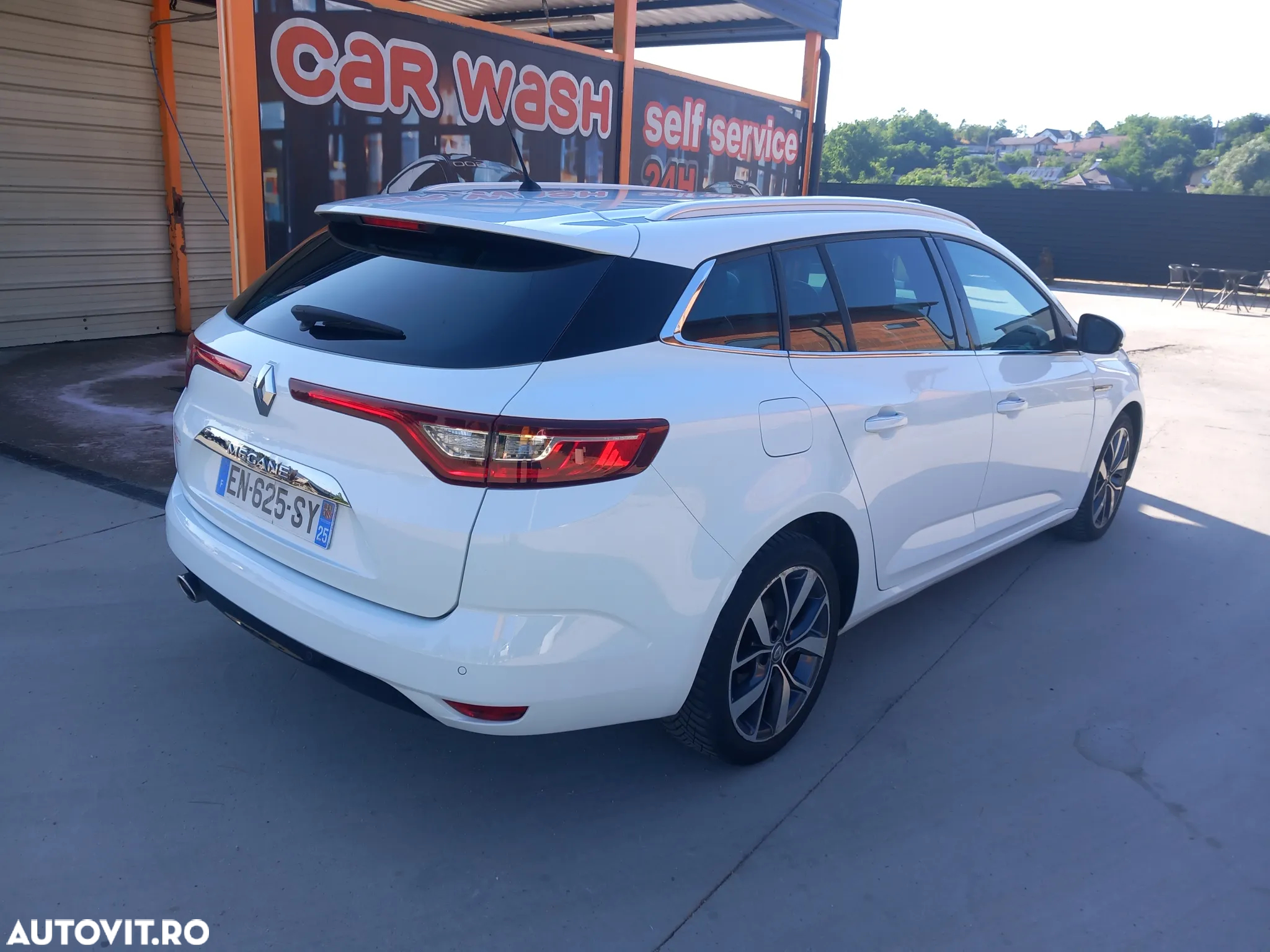 Renault Megane ENERGY dCi 110 EDC INTENS - 3