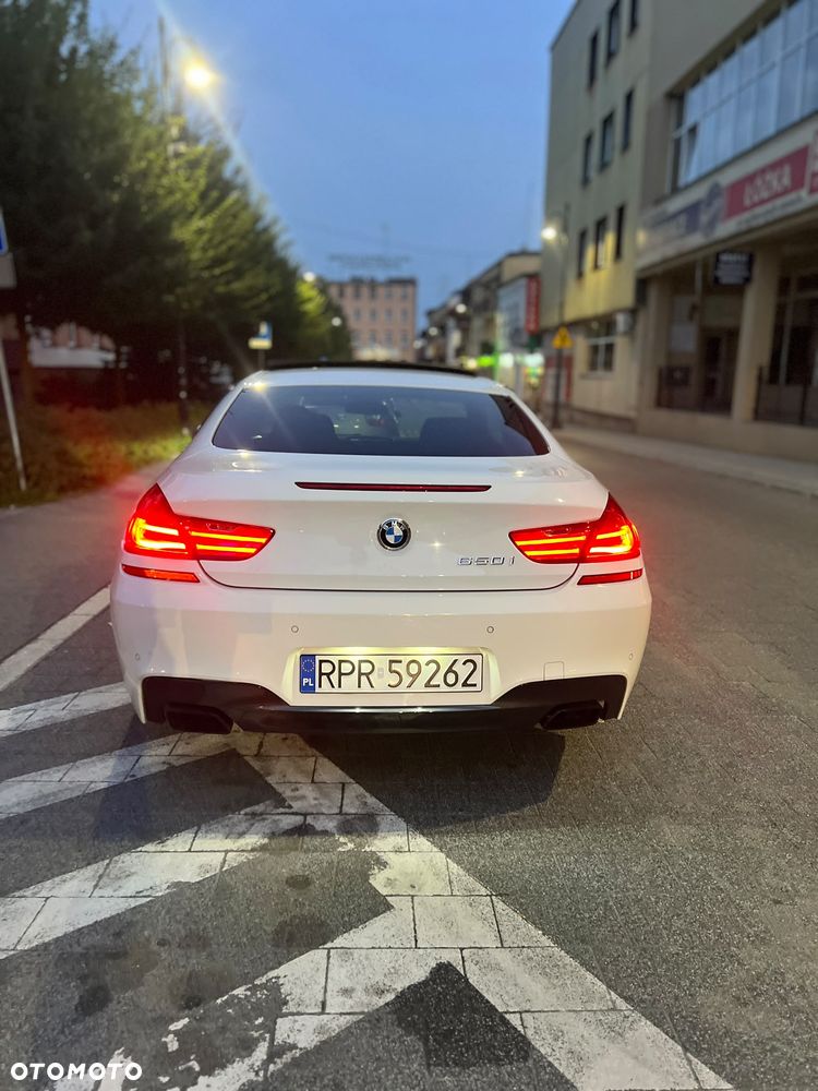 BMW Seria 6 650i xDrive - 14