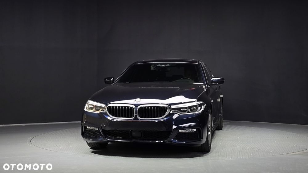 BMW Seria 5 530i xDrive M Sport Edition - 2