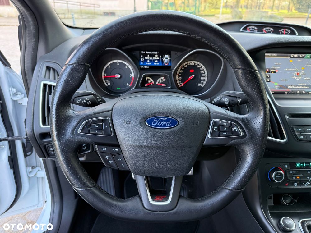Ford Focus 2.0 TDCi ST - 29