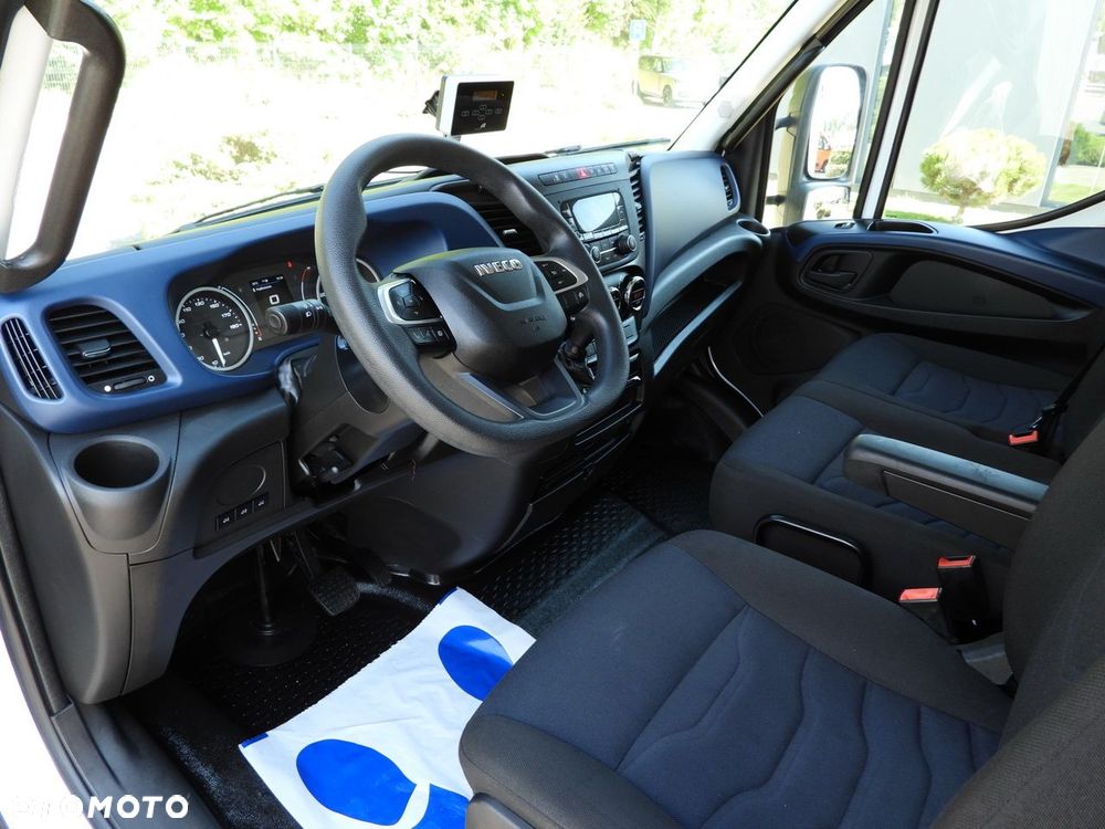 Iveco DAILY 72C18 WINDA 14 PALET TEMPOMAT PNEUMATYKA AUTOMAT HI-MATIC BLIŹNIACZE KOŁA KLIMATYZACJA  180KM - 3