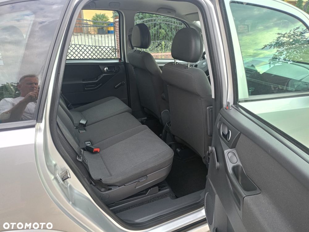 Opel Meriva - 14