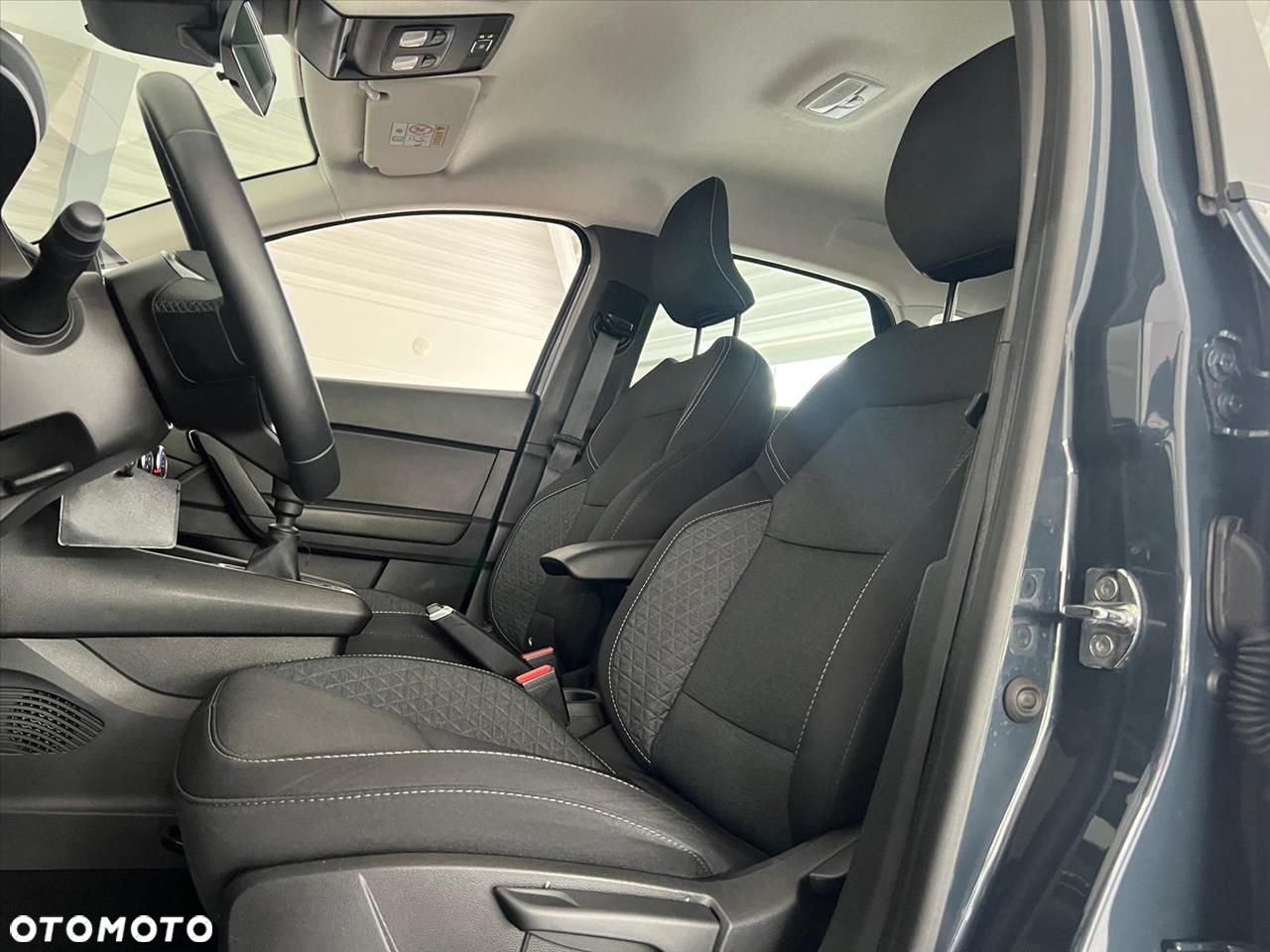 Renault Captur 1.0 TCe Zen - 9